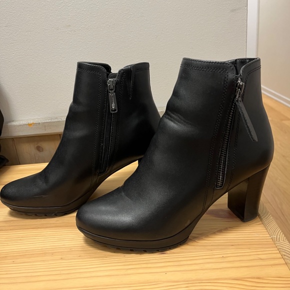 Almost new - Blondo PAM waterproof ankle boots - Picture 2 of 7